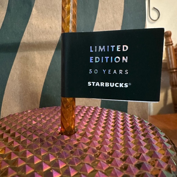 Starbucks 50th limited edition honeycomb 24oz & 16oz cold cup
